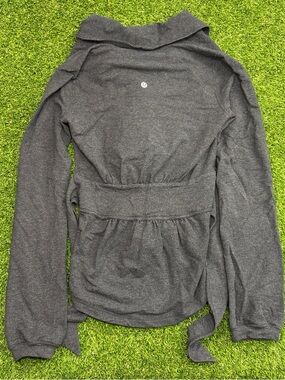 lululemon athletica Gray Wrap Waist Sweater Cardigan